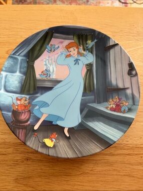 Knowles White Commemorative Cinderella Collector Plate
